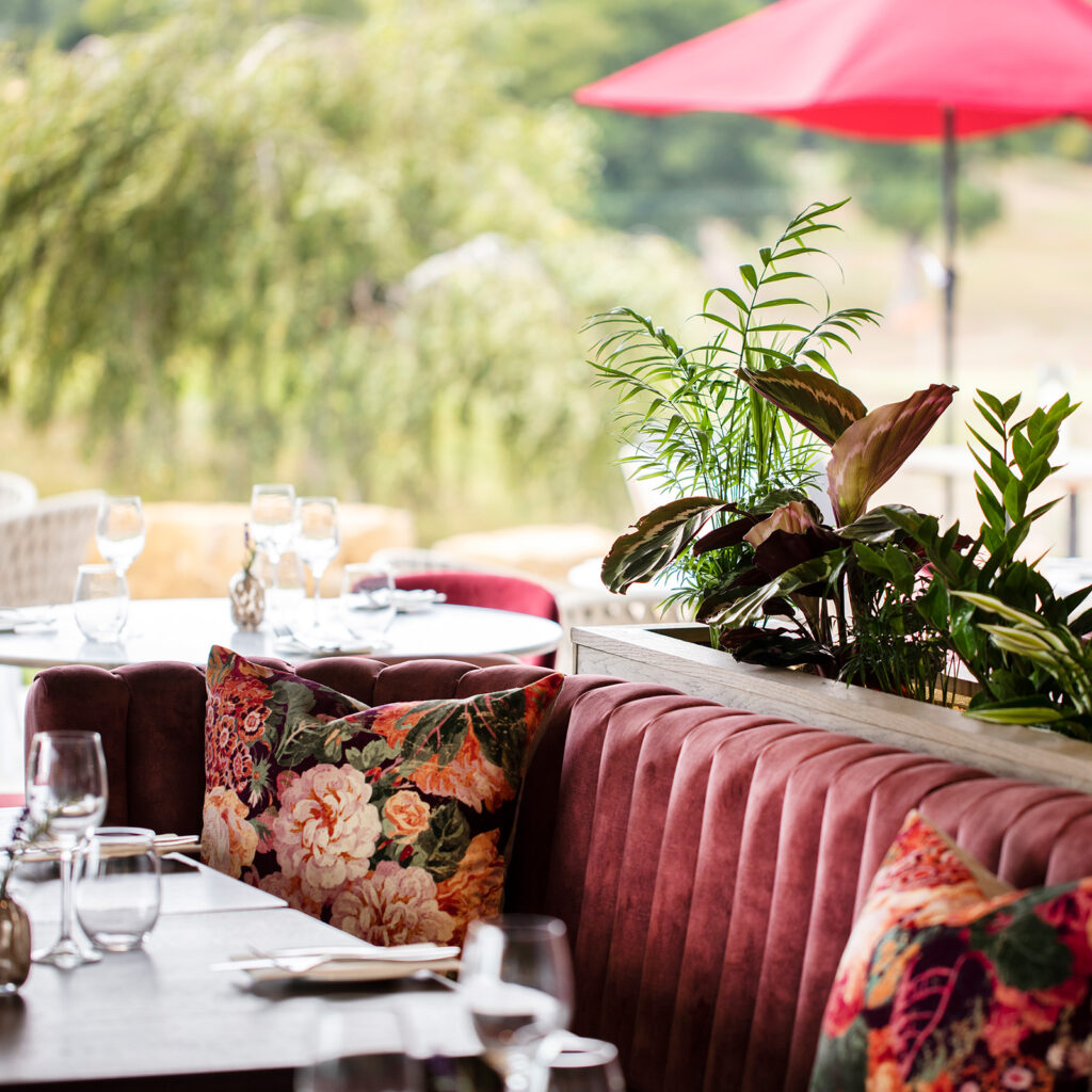 Hamptworth Golf Restaurant Interior Detail